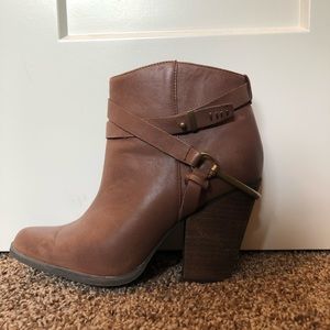 VERY VOLATILE LOS ANGELES BOOTIES SIZE 10